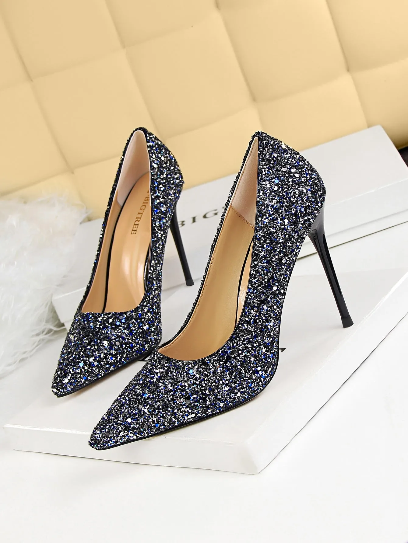 Glitter Decor Stiletto Court Pumps