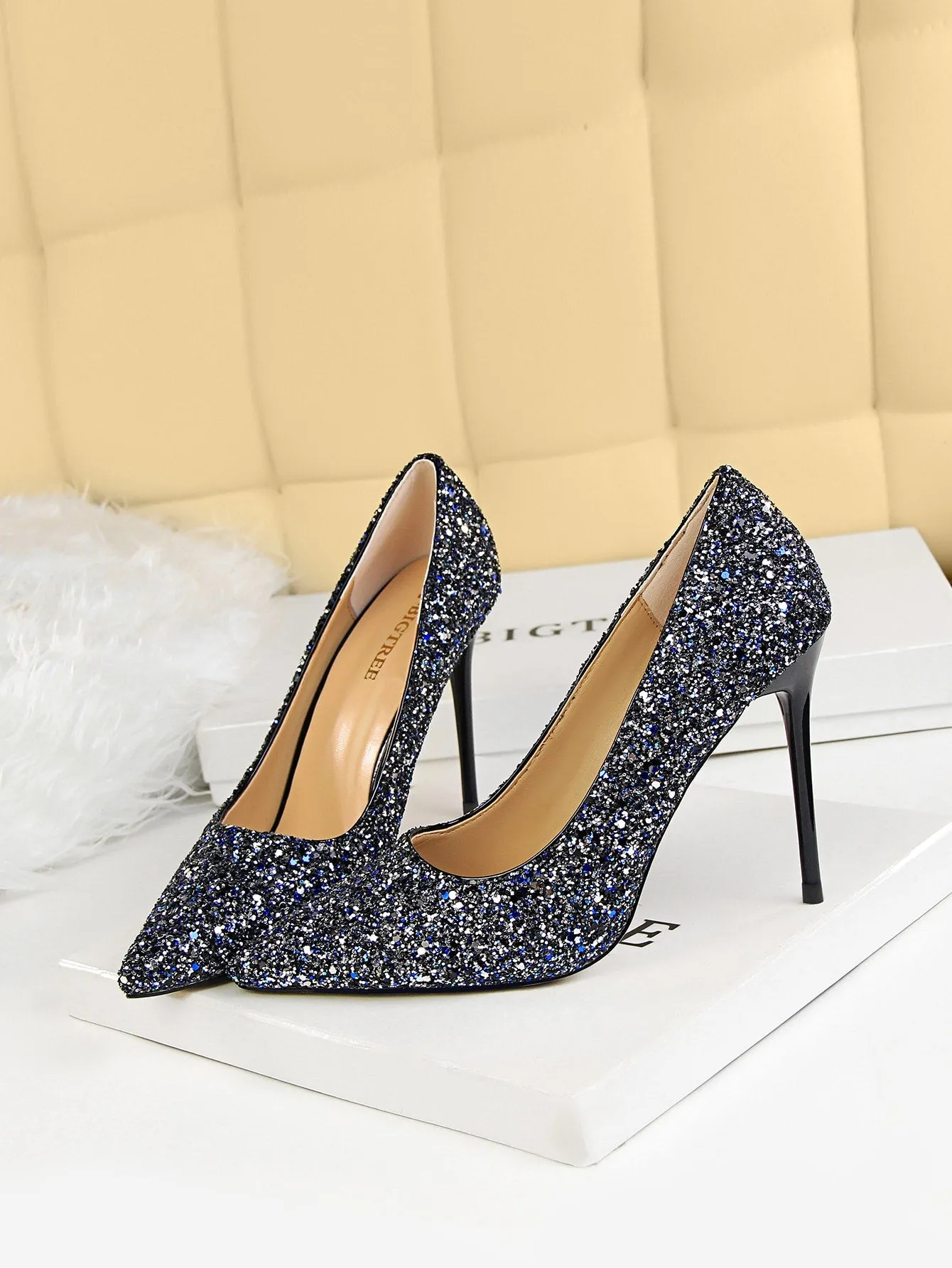 Glitter Decor Stiletto Court Pumps