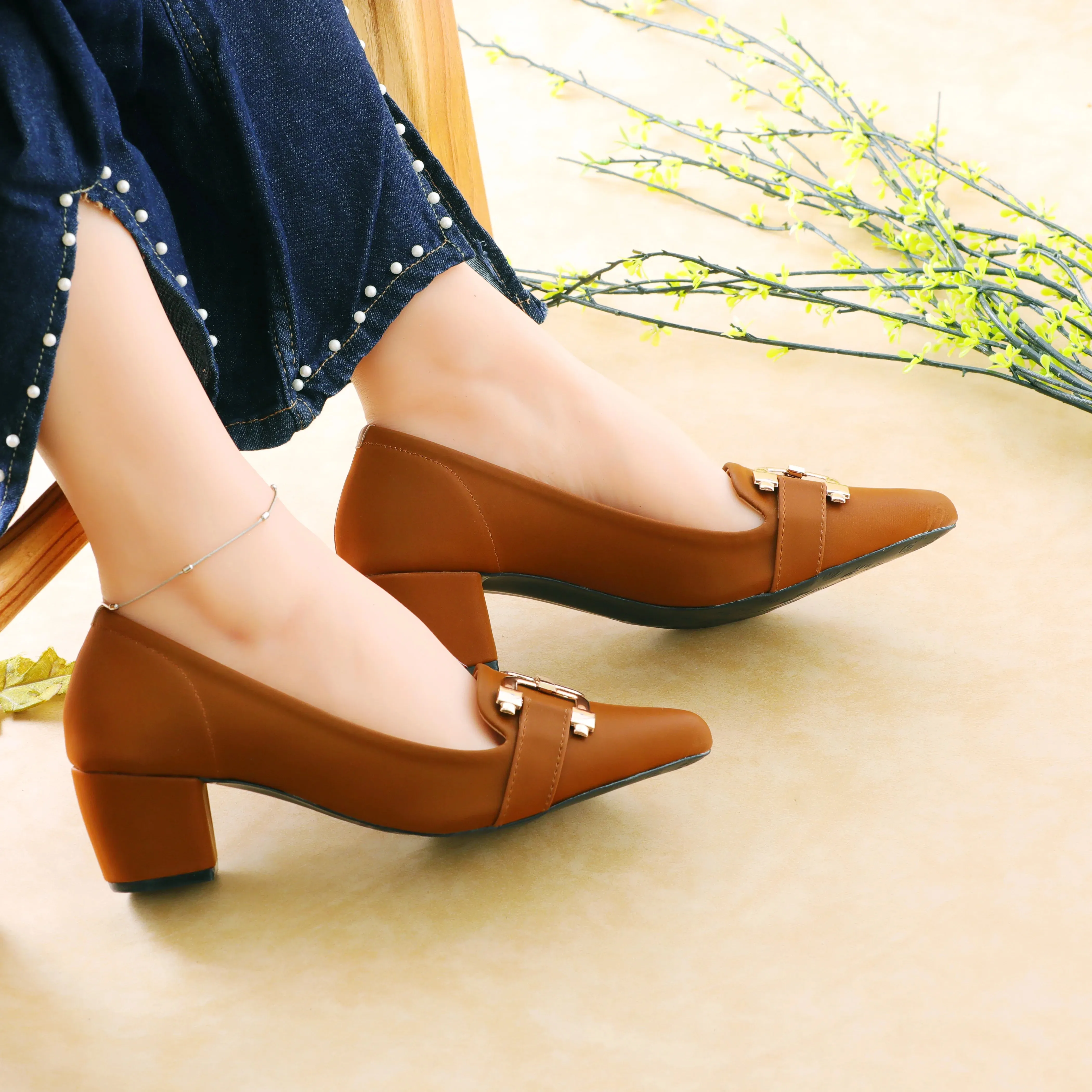 Swank Brown women court shoes